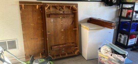 Folding Wood Table Disassembled