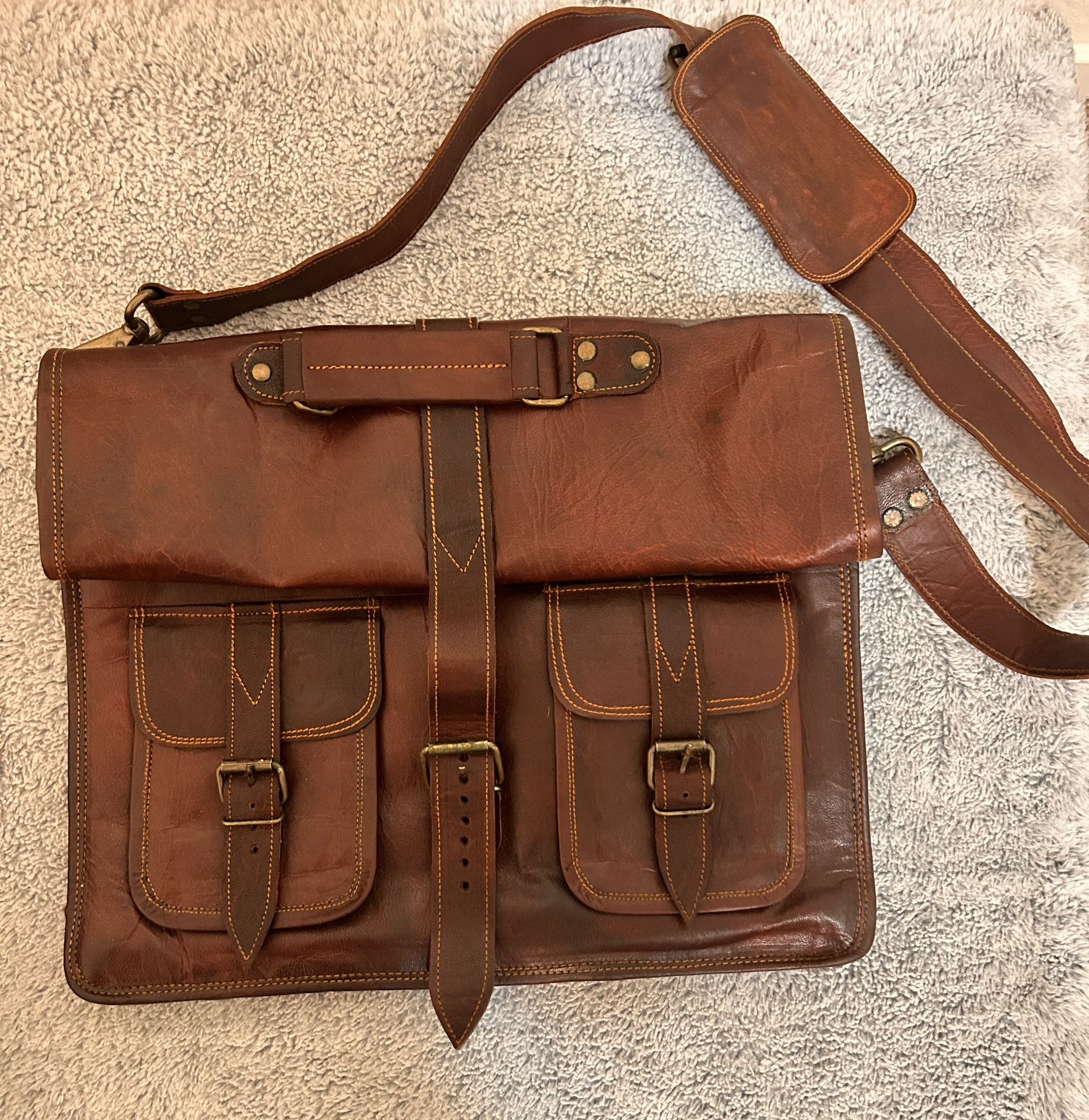 Leather Messenger Bag 