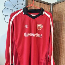 THISISNEVERTHAT Soccer Jersey Men’s Size M (Red)