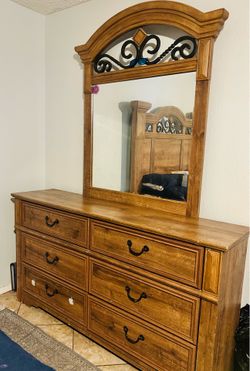 Bedroom set