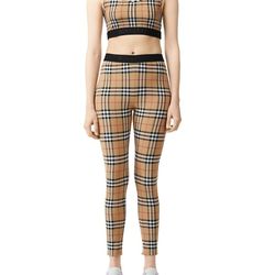 New With Tags Burberry Bra Top And Pants