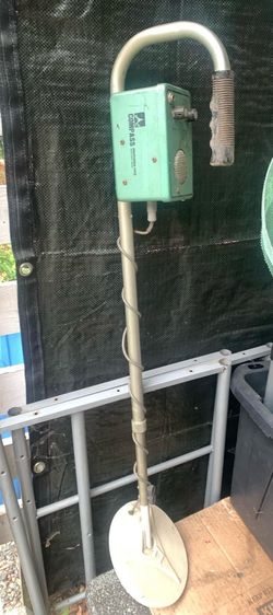 Vintage Compass Yukon 94-1B Electronics metal detector