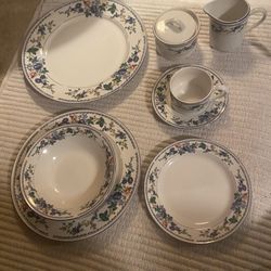 Farberware 8 Piece Dinnerware Set 