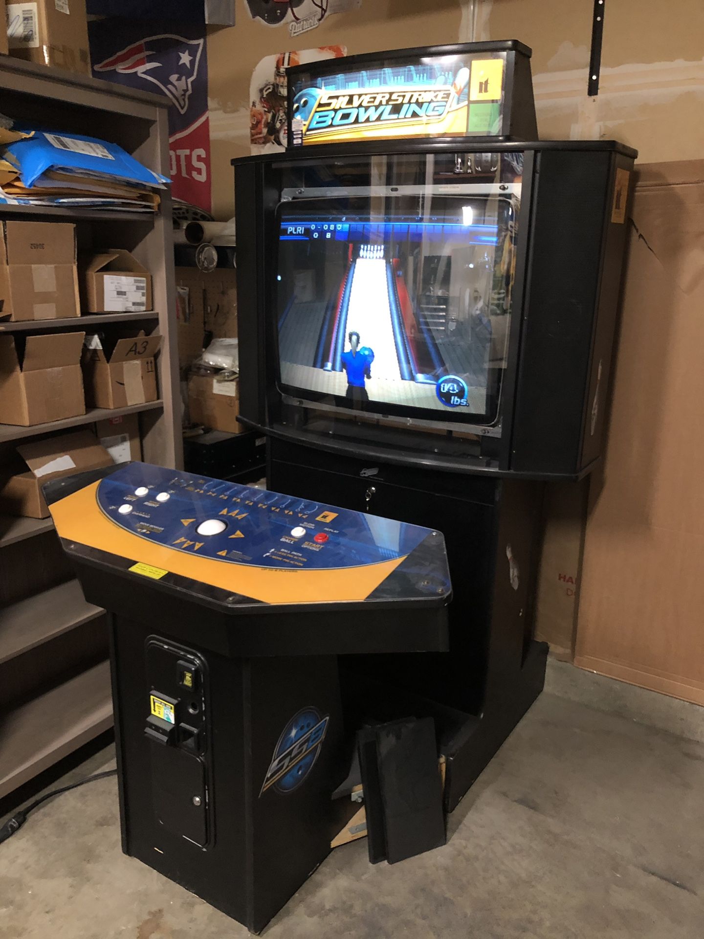 Silver Strike Bowling arcade game