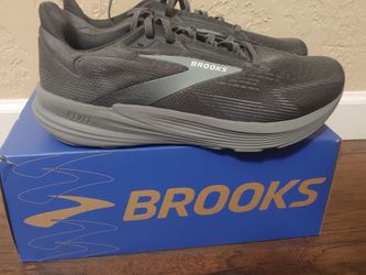 Brooks Running Shoes men's 11 wide