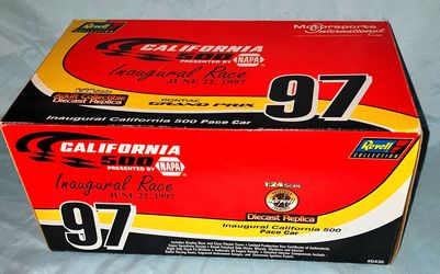 REVELL LARGE DIE CAST RACE CAR NEW IN BOX Certificate of authenticity