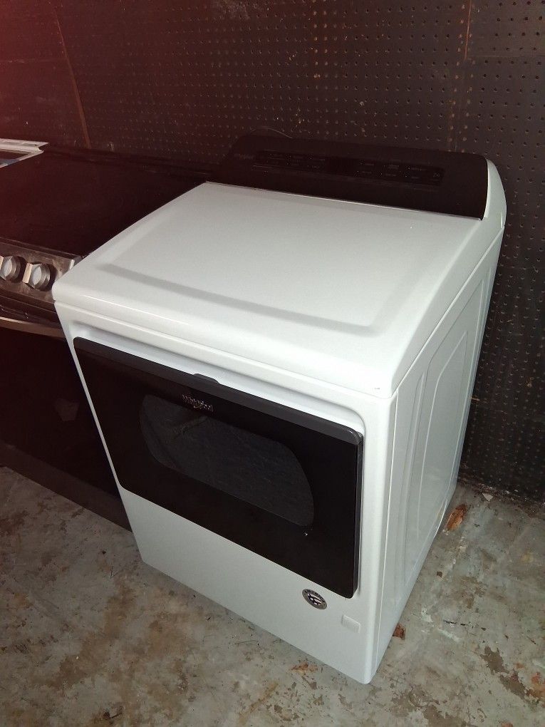 2024 Whirlpool Gas Dryer 27"