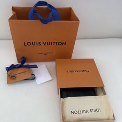 Louis Vuitton wallet Epi leather in the color Noir (black)