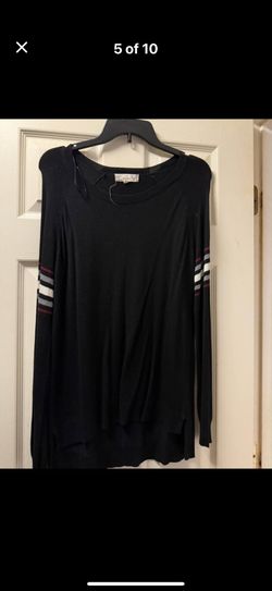 New women’s long sleeves size large