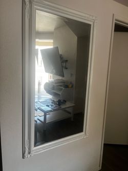 One large mirror