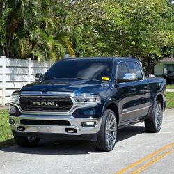 2020 Ram 1500 Crew Cab Limited 4WD 5.7L V8 QUICK ORDER PACKAGE 25M LIMITED 🛻💨 #Ram #Truck #Limited #V8 #Car  