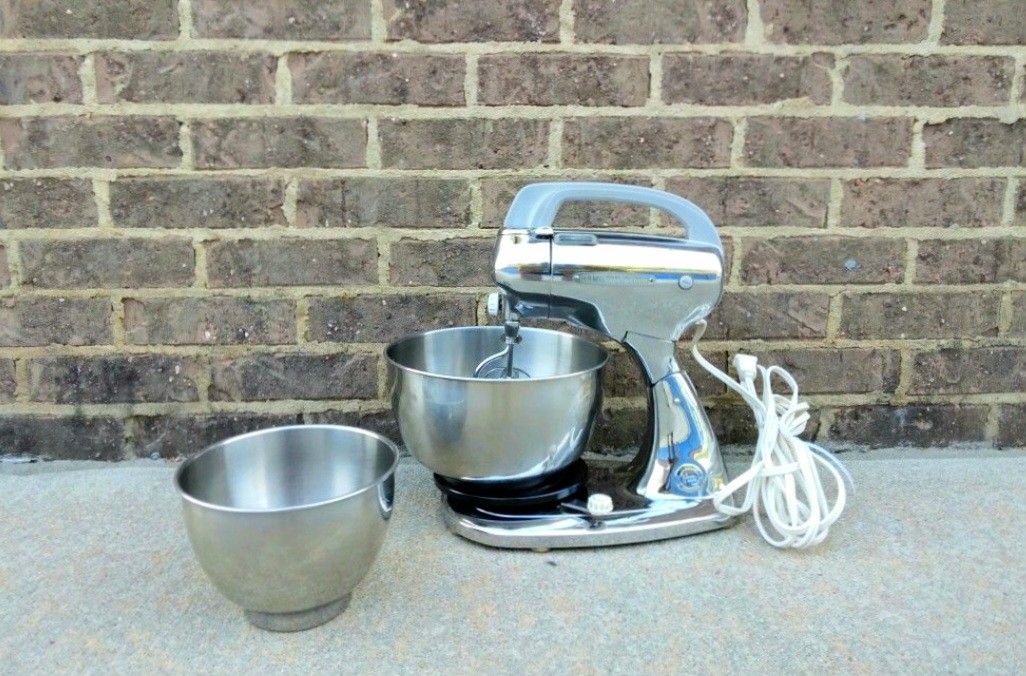 Vintage Hamilton Beach Chrome Mixer