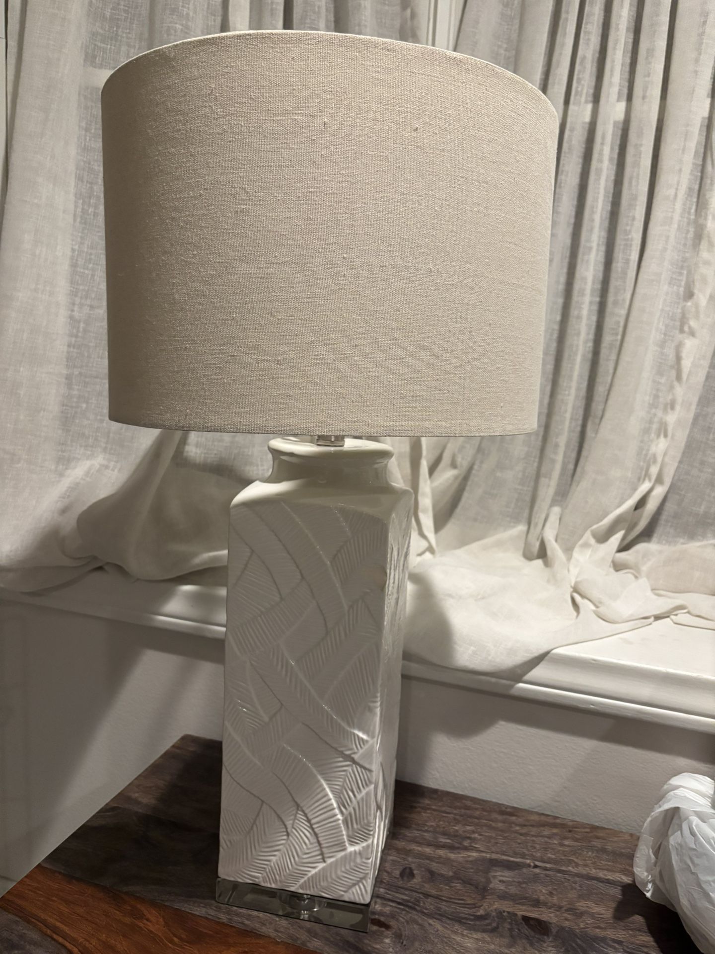 Table lamp