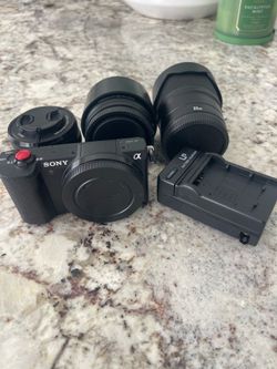Sony A5100 | Stock 16-50mm | Yongnuo 35mm Art | 50mm Art