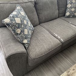 Couch/Sofa