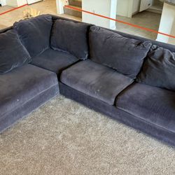 Grey 3 Piece Sectional With Right Arm Facing Chaise