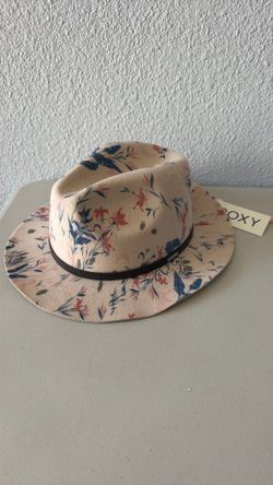 Roxy felt hat. New