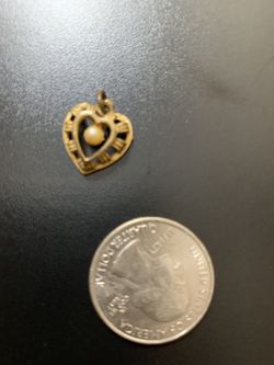 Vintage Goldtone Heart Pendant/Charm