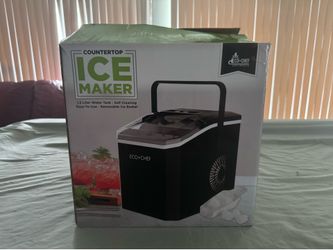Brand new Ice Cube Maker