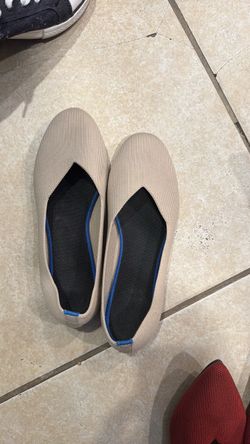 Beige shoes -flat