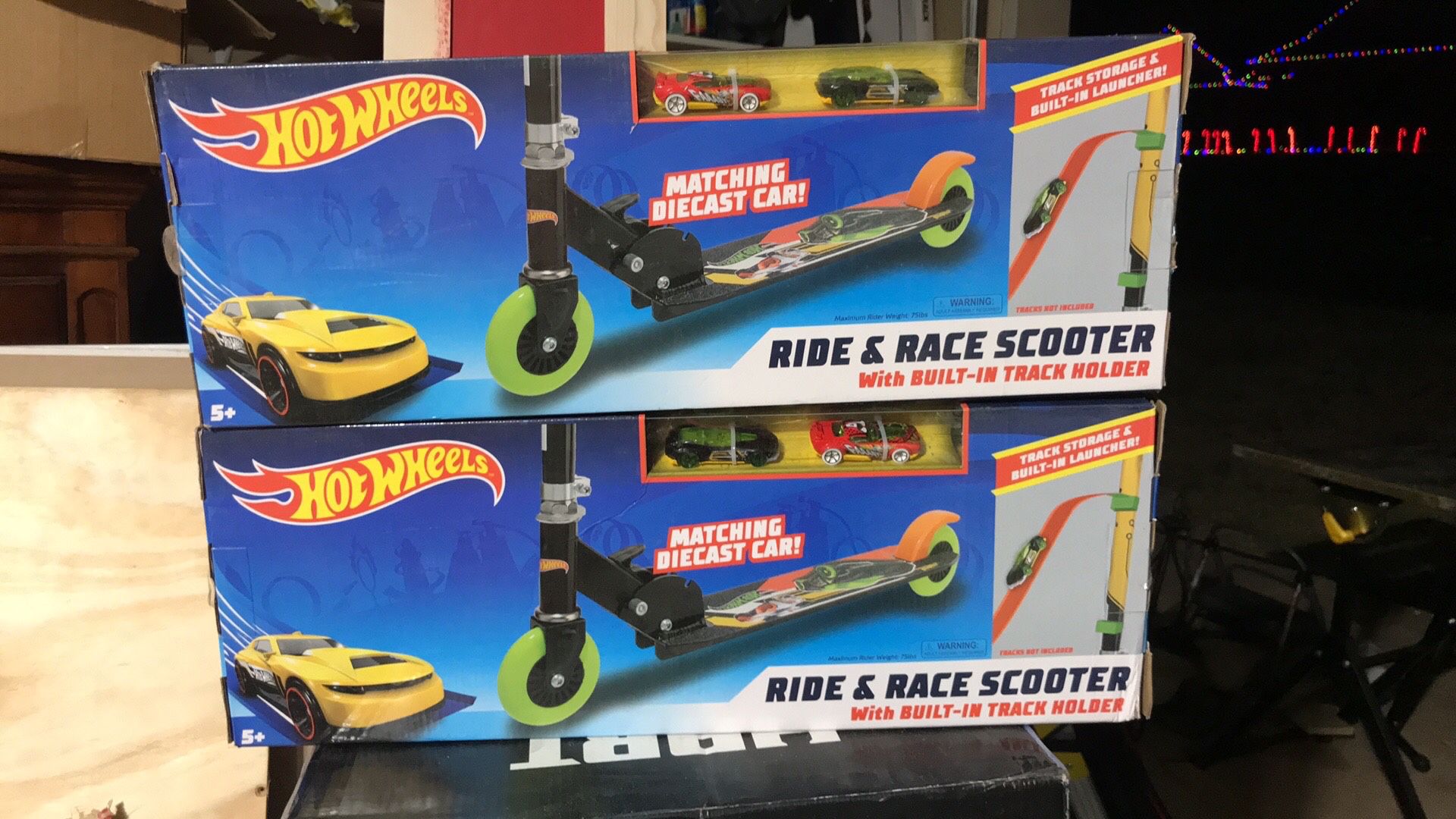 Hot Wheels Ride And Race Scooter With Built In  Track Holder 