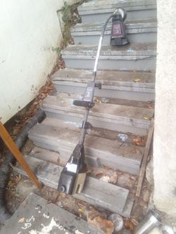 Craftsman 17" Gas String Trimmer