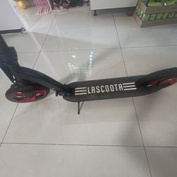 Madd Gear Kruzer Folding Height Adjustable Commuter Scooter