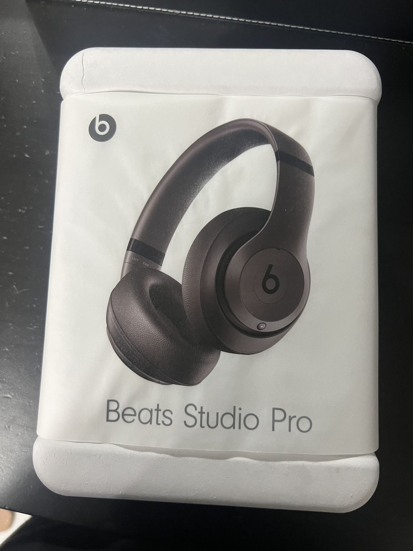 Beats Studio Pro (Brown)