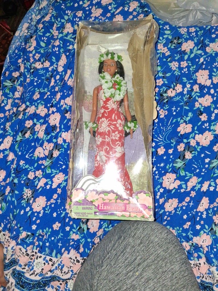 Hawaii Hawaiian Hula Doll