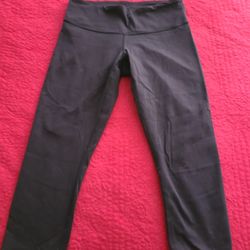 lululemon Capri  Size 6