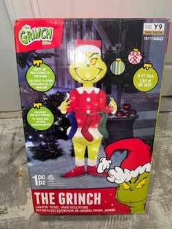 Grinch light up Christmas decor