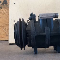 1992 Ford F-350 Air Compressor