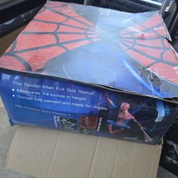 Spiderman Statue 