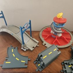 Paw Patrol Launch and Roll Lookout Tower And Track