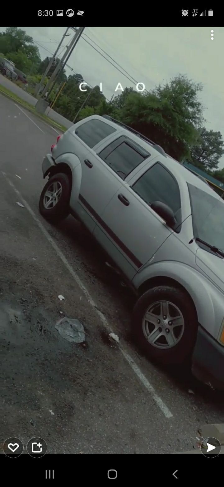 2006 Dodge Durango 4.7 it Runs And Drives Need A Sensor But Still Drives Get U Everywhere U Need To Be