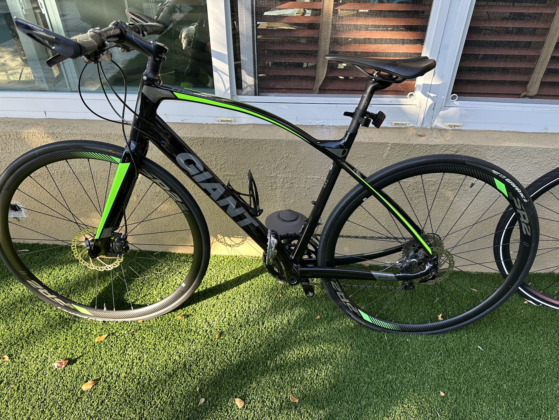 Giant Fastroad Bike SLR 1