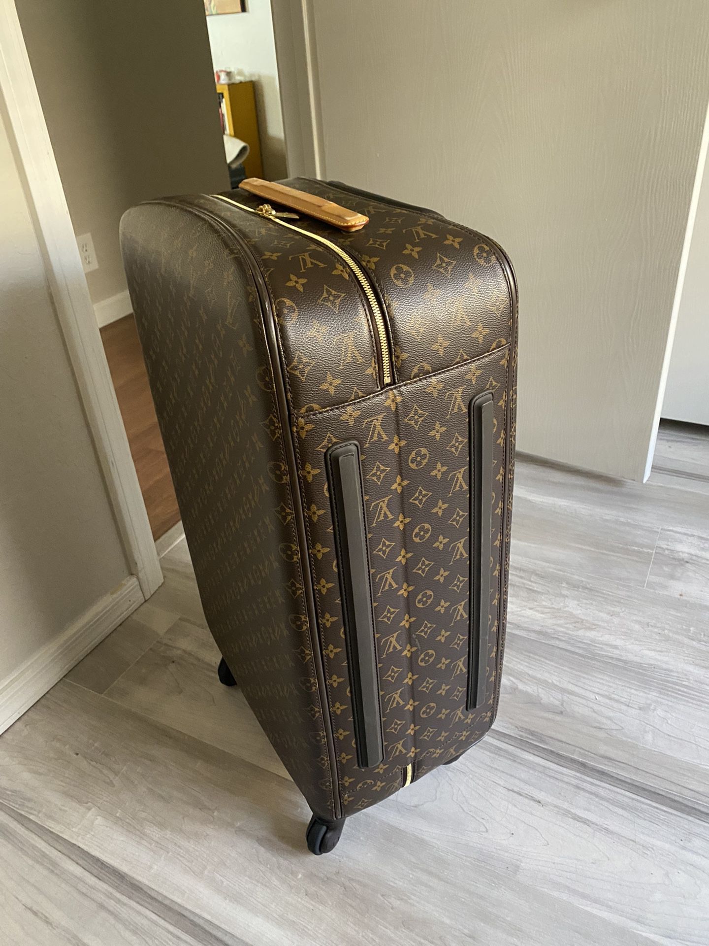 Louis Vuitton Zephyr 70 Rolling Luggage Trolley Suitcase 219367