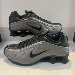 NIKE AIR SHOX R4 “SMOKE GREY BLACK”