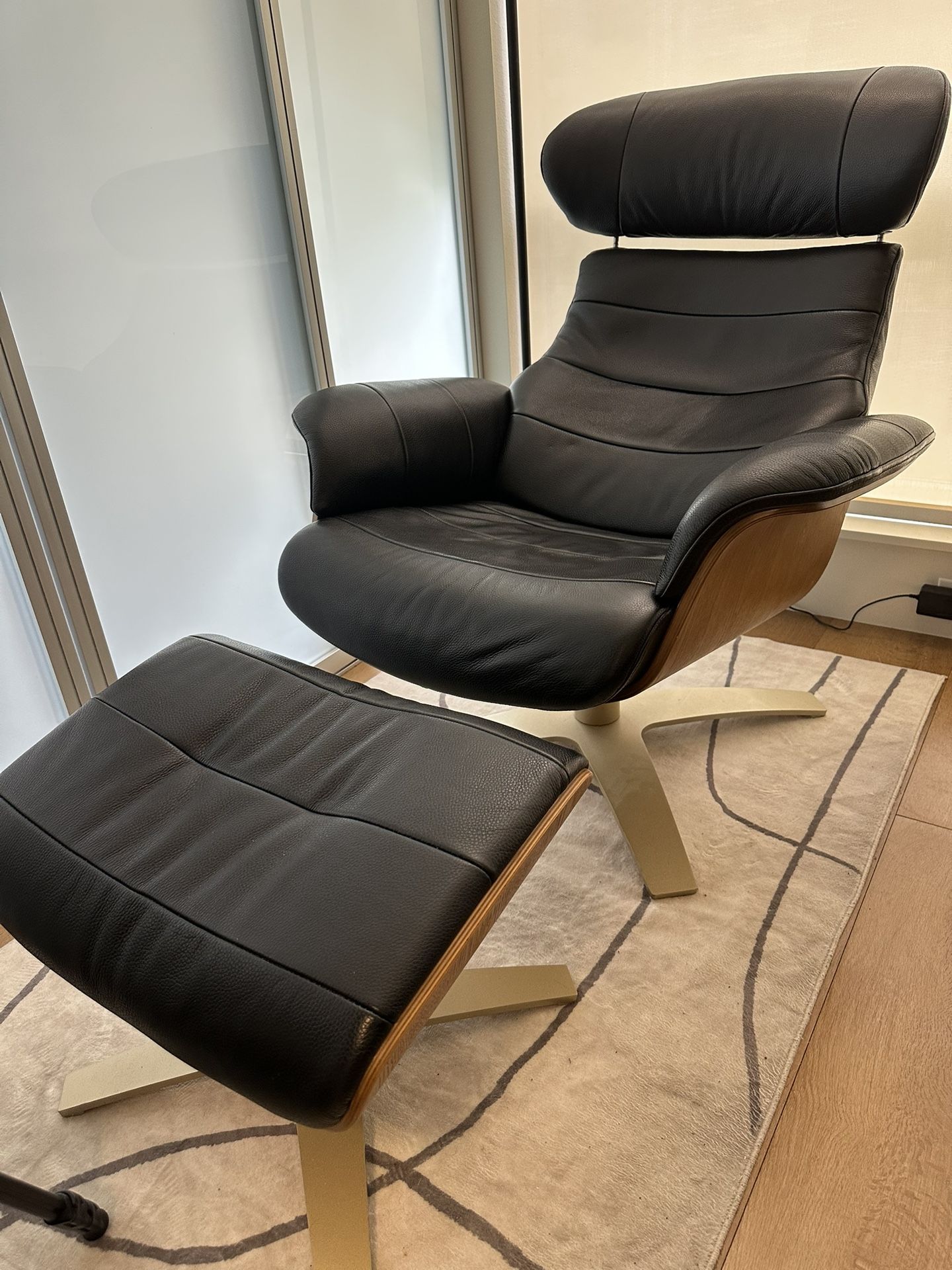 Eames Replica Leather Chair And Ottoman