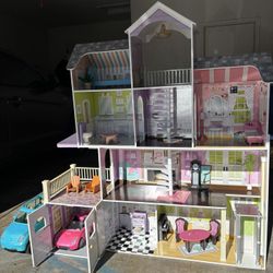   Life Sized Doll House 5ft x 4.5ft