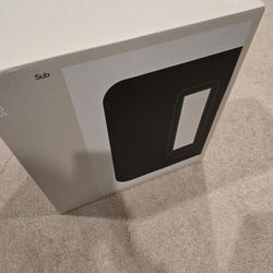 Sonos sub V3 BNIB 
