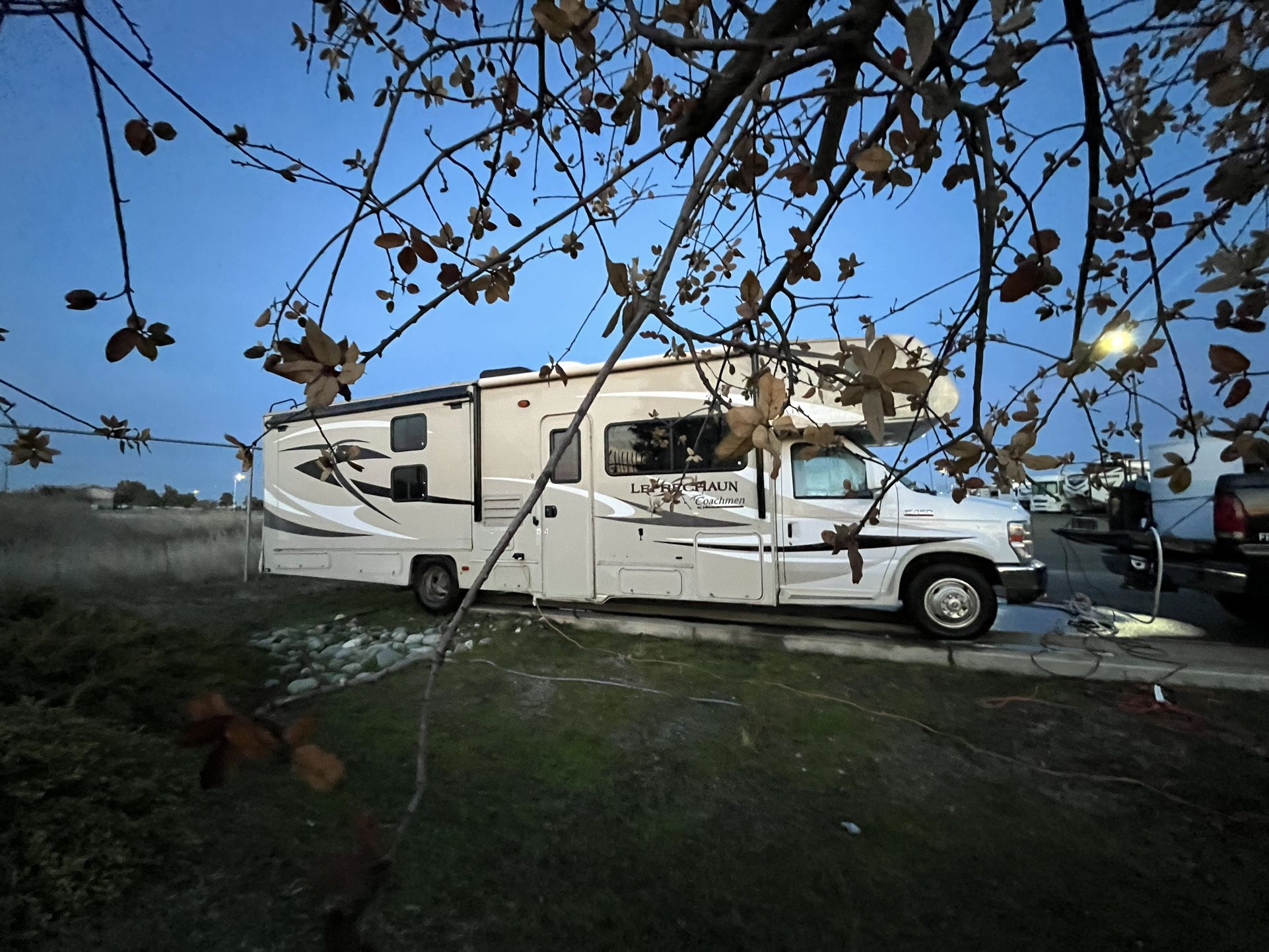 2015 Coachmen Leprechaun 321BHFE