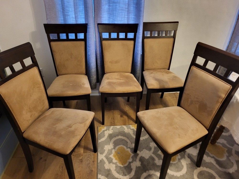 5 Dining Room Chairs