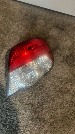 2007 Subaru wagon tail light right side only