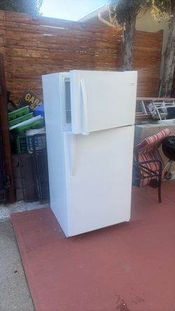 Apleances refrigerator