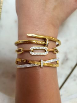 Bracelets / Bangles