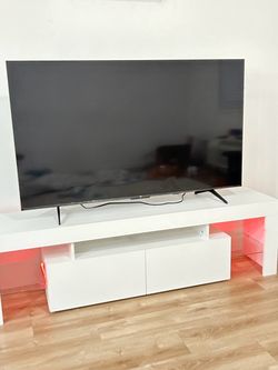 50 inch TCL Flat Screen TV with legs