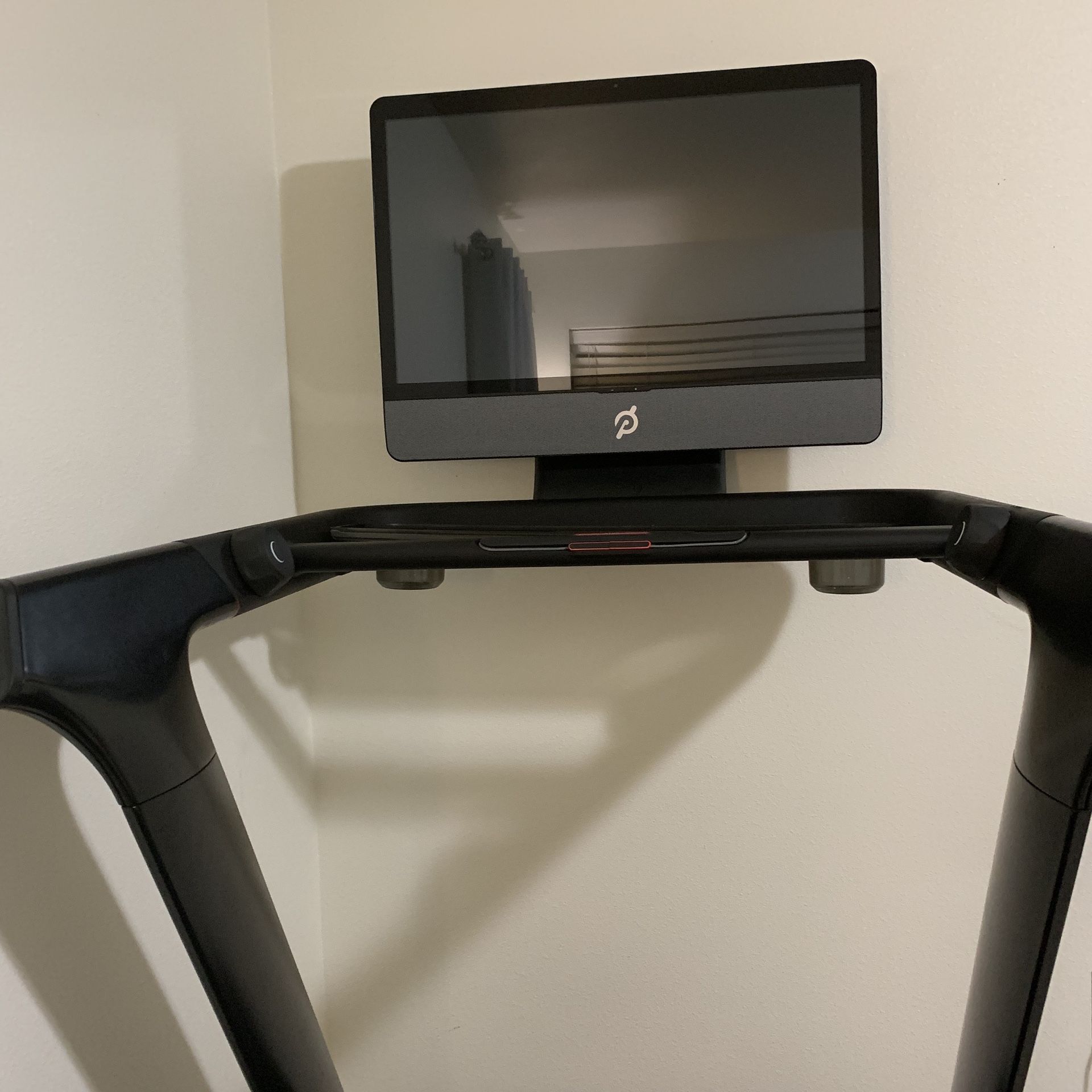 Peloton Treadmill for Sale in Federal Way, WA OfferUp