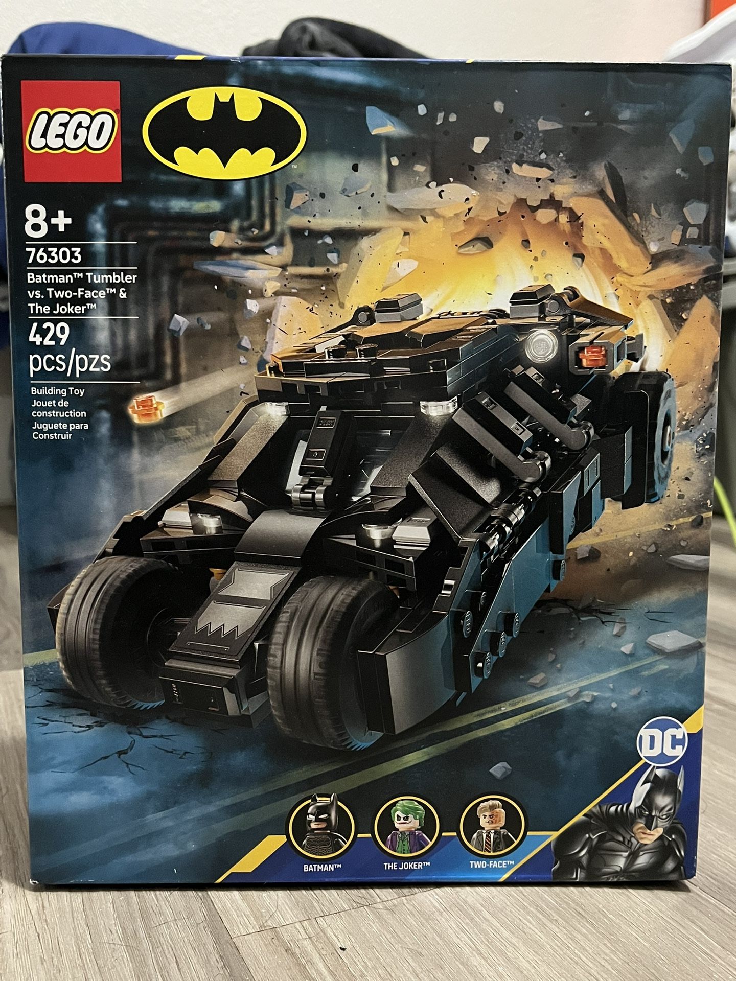 LEGO Batman Tumbler vs. Two-Face & The Joker (76303)