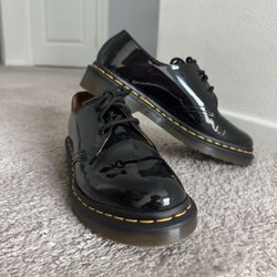 Women’s Dr Martens